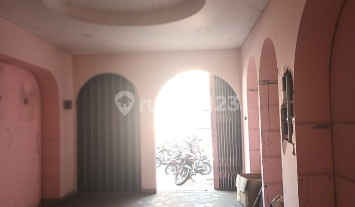 Depan Podomoro Ruko Cocok untuk Usaha Apapun