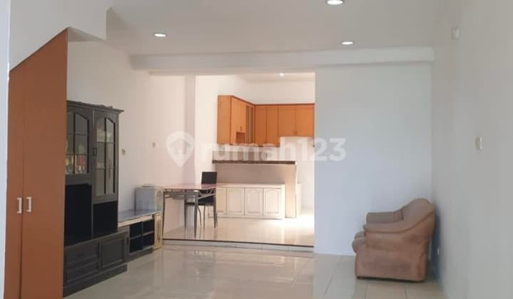 Rumah Siap Huni Di Griya Pmt Cipondoh Tangerang