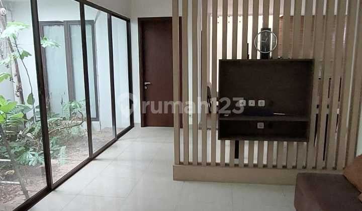 Disewakan Rumah 2 Lantai Semi Furnished di Bsd Eternity