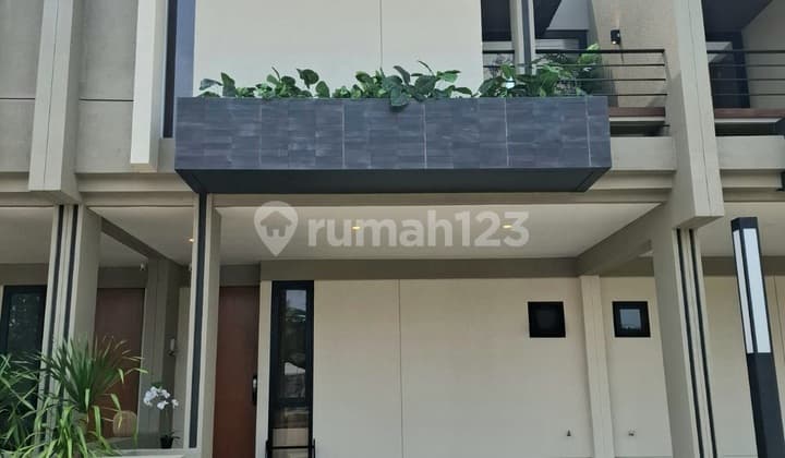 Rumah Design Tropical di Serpong Akses Cepat ke Tol dan Stasiun