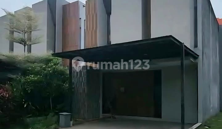 Rumah Siap Huni di Discovery Bintaro Jaya Akses Cepat ke Gate Tol