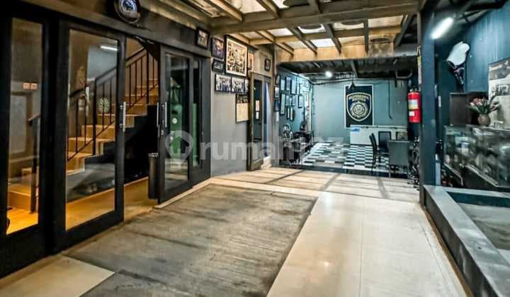 Rumah Usaha Area Cilandak Strategis Akses Cepat ke Kemang & Scbd