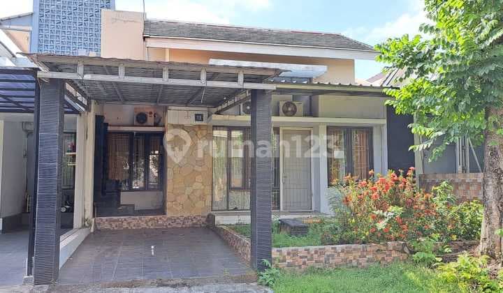 Disewakan Rumah dengan 3 Kamar Tidur di Perumahan Lippo Cikarang