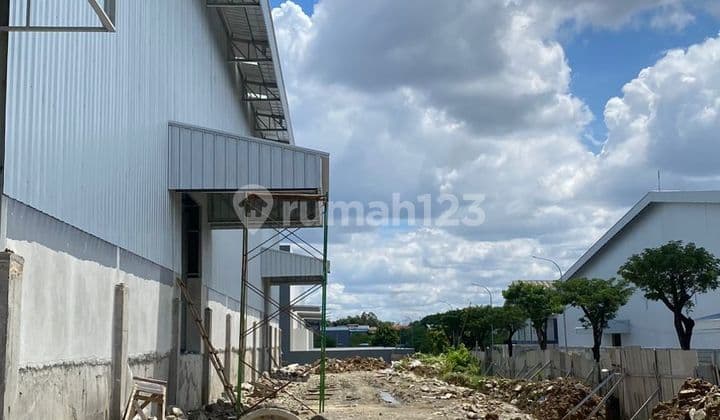 Disewakan Gudang/Pabrik baru di dalam kawasan industri lippo cikarang luas 3.025m2