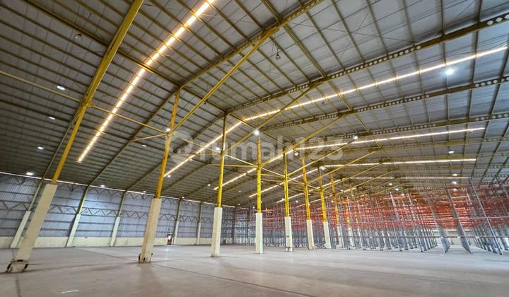 Dijual dan Disewa Gudang luas 10800m2 di Zona industri Cikarang