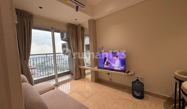 Strategic City Center Apartment Fully Furnished City View