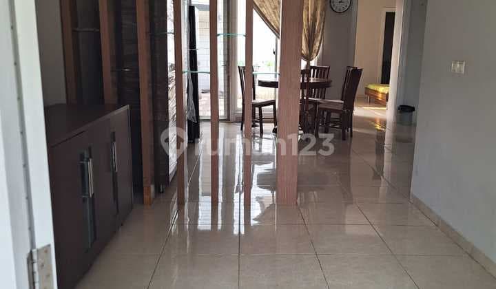 Disewakan Rumah 2 Lantai Siap Huni Cluster Onyx Alam Sutra