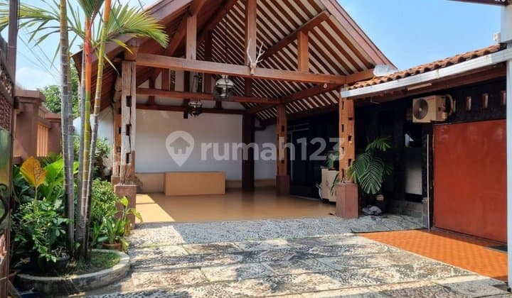 Rumah Mewah Dan Nyaman Halaman Luas Di Nusukan Siap Pakai