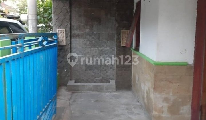 Rumah Lingkungan Asri Nyaman Udara Segar Di Tasikmadu
