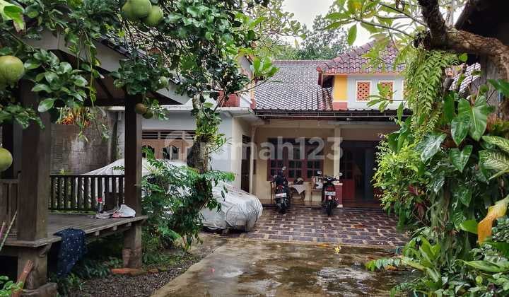 Lahan Tanah Bonus Bangunan Rumah Area Solobaru