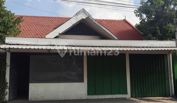 Rumah Ruko Siap Pakai Area Kegiatan Bisnis Gawanan Colomadu