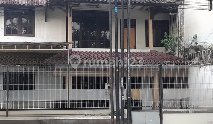 Rumah Ruko Bagus Terawat Siap Pakai Lokasi Strategis Jl Veteran