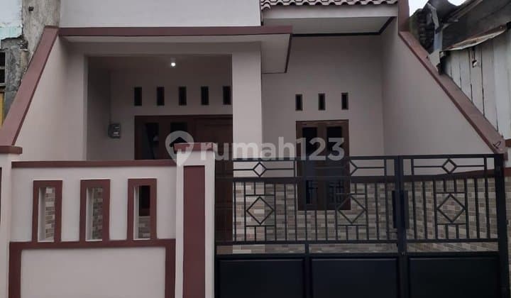 Gentan - Rumah Cantik Fresh Siap Pakai Dekat Solobaru