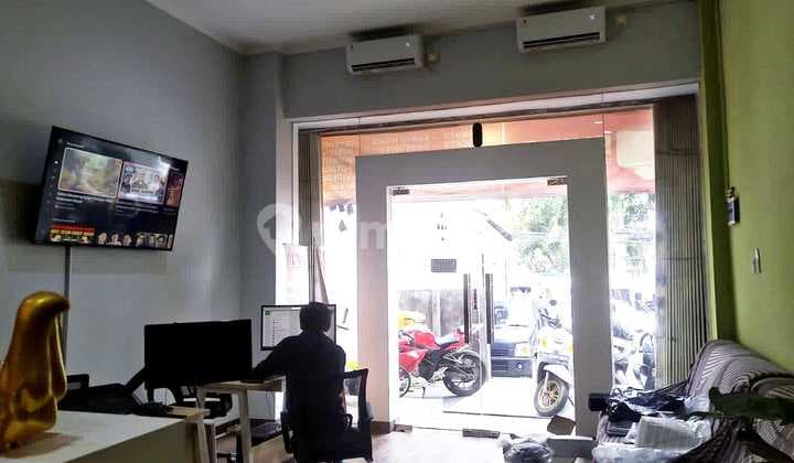 RUKO PARKIRAN LUAS BAGUS UNTUK USAHA DI PADEMANGAN