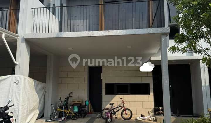 RUMAH BAGUS 3LT SEMI FURNISH DI WISTERIA METLAND CAKUNG