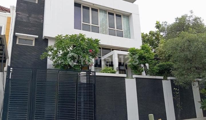 RUMAH 3,5LT BAGUS SIAP HUNI SEMI FURNISH DI GADING NIRWANA