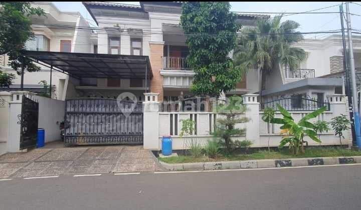 Rumah Bagus 2Lt Siap Huni di Cempaka Putih Jakarta Pusat