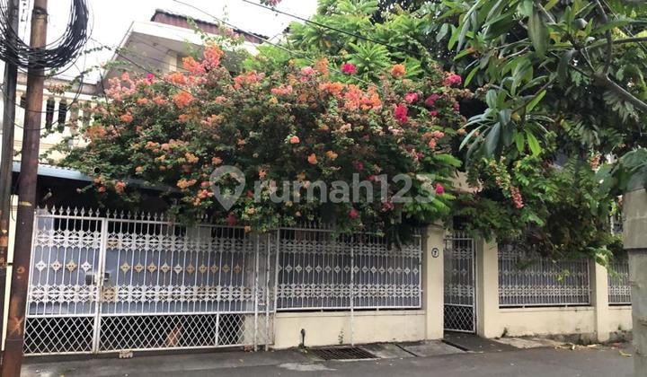 Rumah Siap Huni SHM Di Jalan Ikan2 Rawamangun,lt 206 M,lb 352 M,kt 9,KM 4 Rawamangun Jakarta Timur