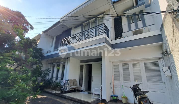 Rumah Bagus 2Lt di Janur Elok Residece Kelapa Gading Jakarta Utara