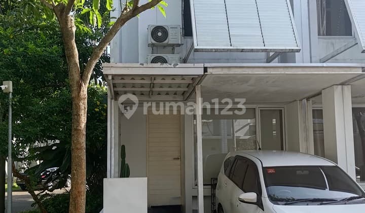 Rumah Minimalis Full Furnish Tabebuya BSD City. Sudah Terpasang Kanopi