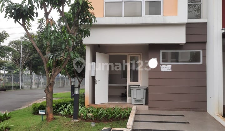 Rumah Baru Posisi Hoek Type 8 X 10 Di Martinez Gading Serpong