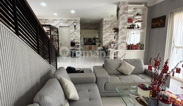 Rumah Alam Sutera Lokasi Strategis & Semi Furnished 2 Lantai