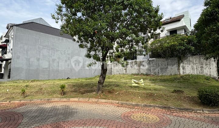 Hook Plot Near Schools & Hospital in Bonavista Cluster, Lebak Bulus, South Jakarta