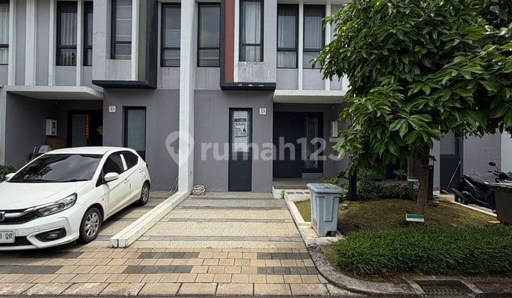 Rumah 2 Lantai Siap Huni Cluster Baroni Gading Serpong. Row Jalan Paling Besar