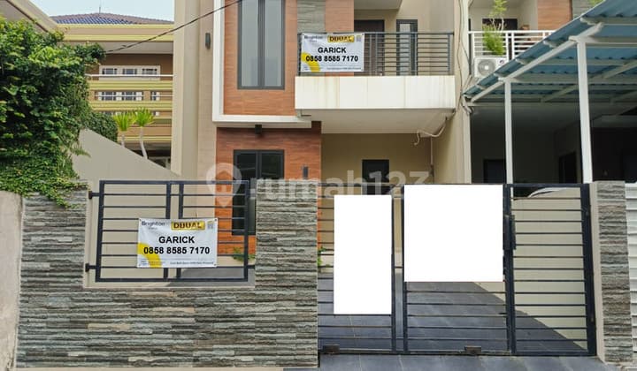 MINIMALIST 2-STORY NEW HOUSE IN RAWA BUAYA, CENGKARENG, NEAR PURI INDAH, WEST JAKARTA