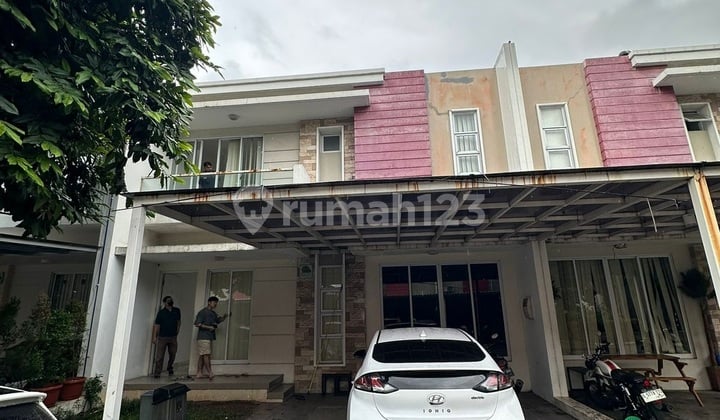 Rumah Bagus Siap Huni 2 Lantai di Green Lake City Cipondoh Tangerang