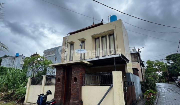 Di Jual Rumah Lantai 2 di Jalan Sari di Jl. Sari Dana 1A, Ubung Kaja, Denpasar Utara, Kota Denpasar, Bali, Indonesia, 80116, Denpasar Utara