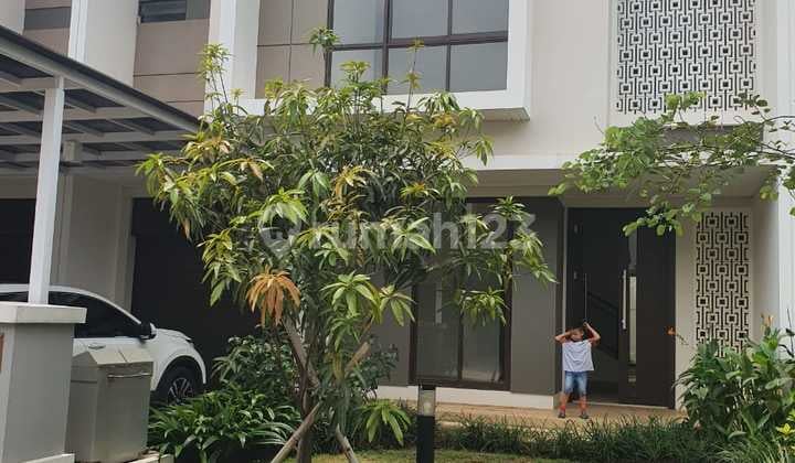 Rumah Modern Minimalis di Summarecon Bandung Cluster Btari
