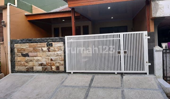 Dijual rumah siap huni sudah renovasi bagus di Delta Cimone Permai Tangerang.