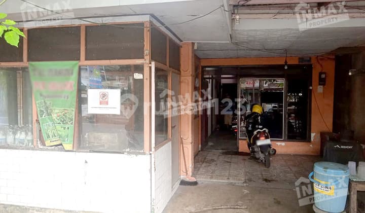 Rumah 5 Kamar Dekat Alun-Alun Blitar bisa untuk Usaha Toko/Warung