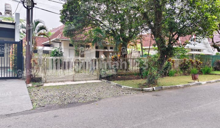 Rumah Kolonial Bangunan Ori Tanggamus Malang, Dekat Ijen Boulevard