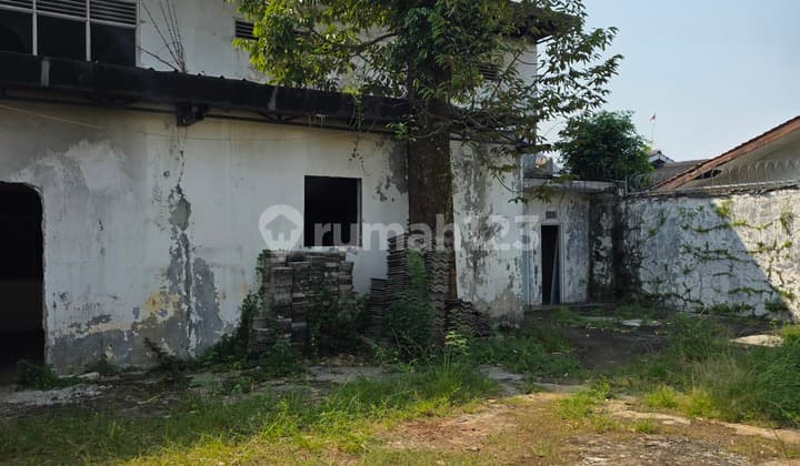 Rumah Tua Hitung Tanah di Meruya Jakarta Barat
