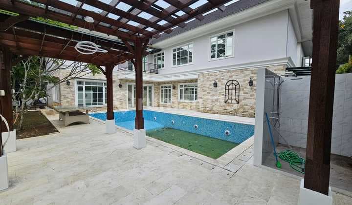 Rumah Mewah Murah Semi Furnish Lokasi Strategis Ada Kolam Renang Di Lippo Karawaci Tangeranf