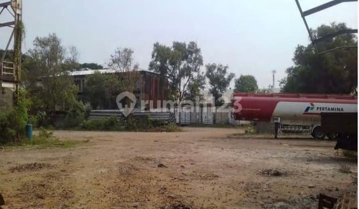 Land and Buildings in Strategic Location Priced Below NJOP 40 in Ancol, North Jakarta