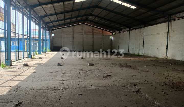 For Sale Used Steel Warehouse Land Area 2000 Sq M