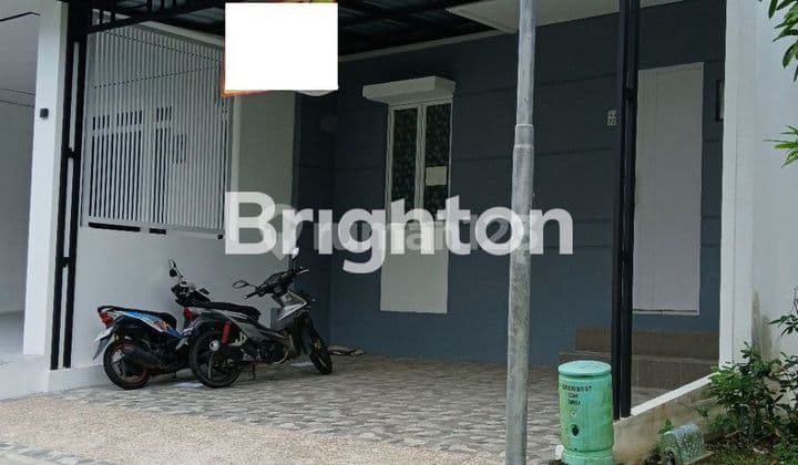 RUMAH CANTIK DAN MURAH SUDAH RENOVASI GRAND CITY