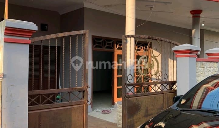 Rumah Tengah Kota Gubeng 2Lantai Murah