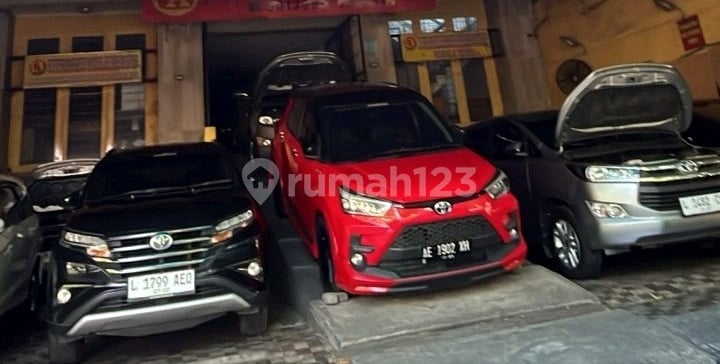 Rumah Usaha Tengah Kota Rumah Usaha Tengah Kota