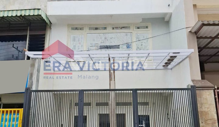 3-Story Semi-Furnished House Near Main Market Suitable for Business