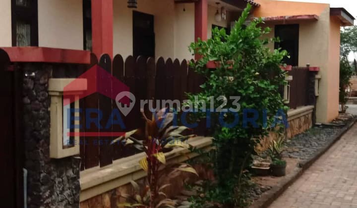 Rumah + Ruko Dalam Perumahan di Semampir Kota Kediri Posisi Hook