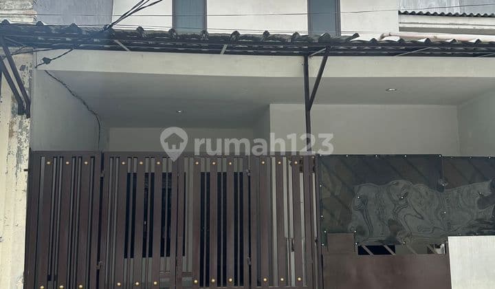 Jual Bu Rumah 3 Lantai Baru Renov di Poris Indah, Cipondoh Tangerang