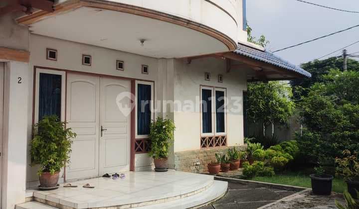 Rumah Siap Huni 2 Lantai di Taman Royal, Tangerang