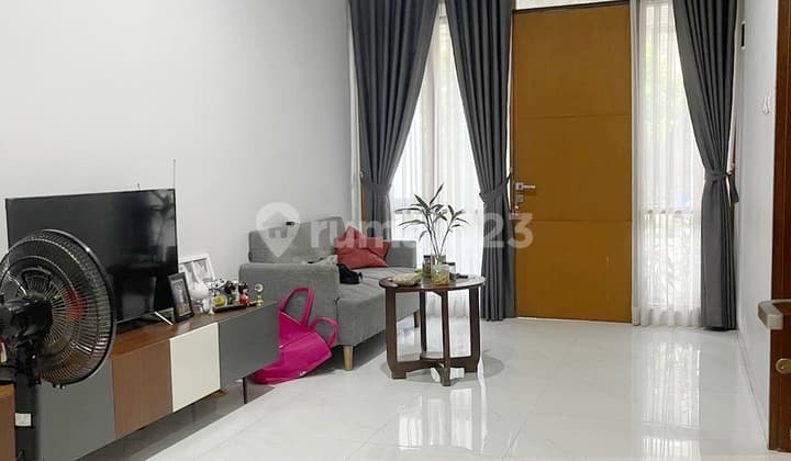 Dijual Rumah Komplek Cherry Field, Kab. Bandung