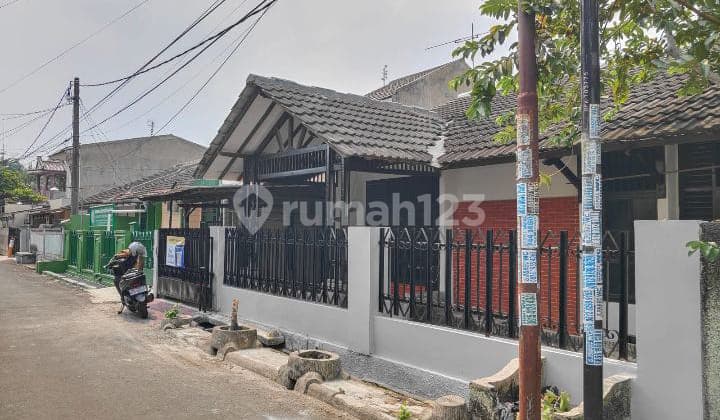 Dijual Rumah 1 Lantai Baru Renovasi Dalam Komplek Yang Nyaman & Tenang Di Komplek Reni Jaya Pamulang