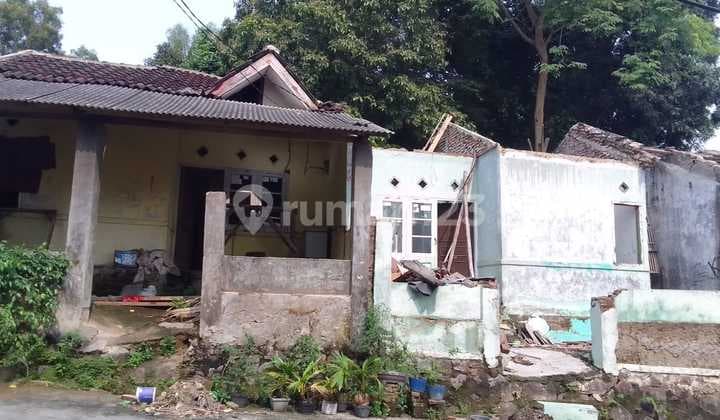 Damaged House in Warnasari Highlands Negotiable