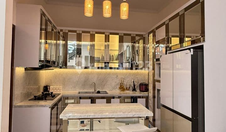 Rumah Baru 2 Lantai Full Furnish, Mewa Dekat Arion Rawamangun